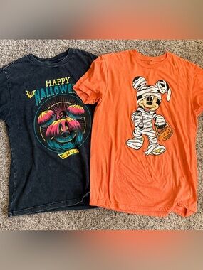 2 Disney Halloween Collectible T-shirts Mickey Mummy Medium  2023 Small
